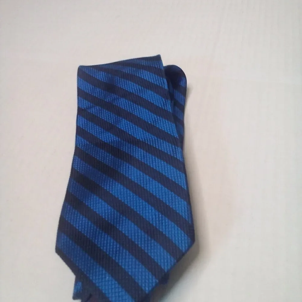Meeting Street Tie Necktie 100% Silk Stripe Blue Black